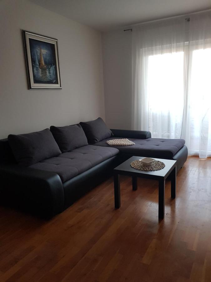 Apartman Nicol Liznjan Exterior photo